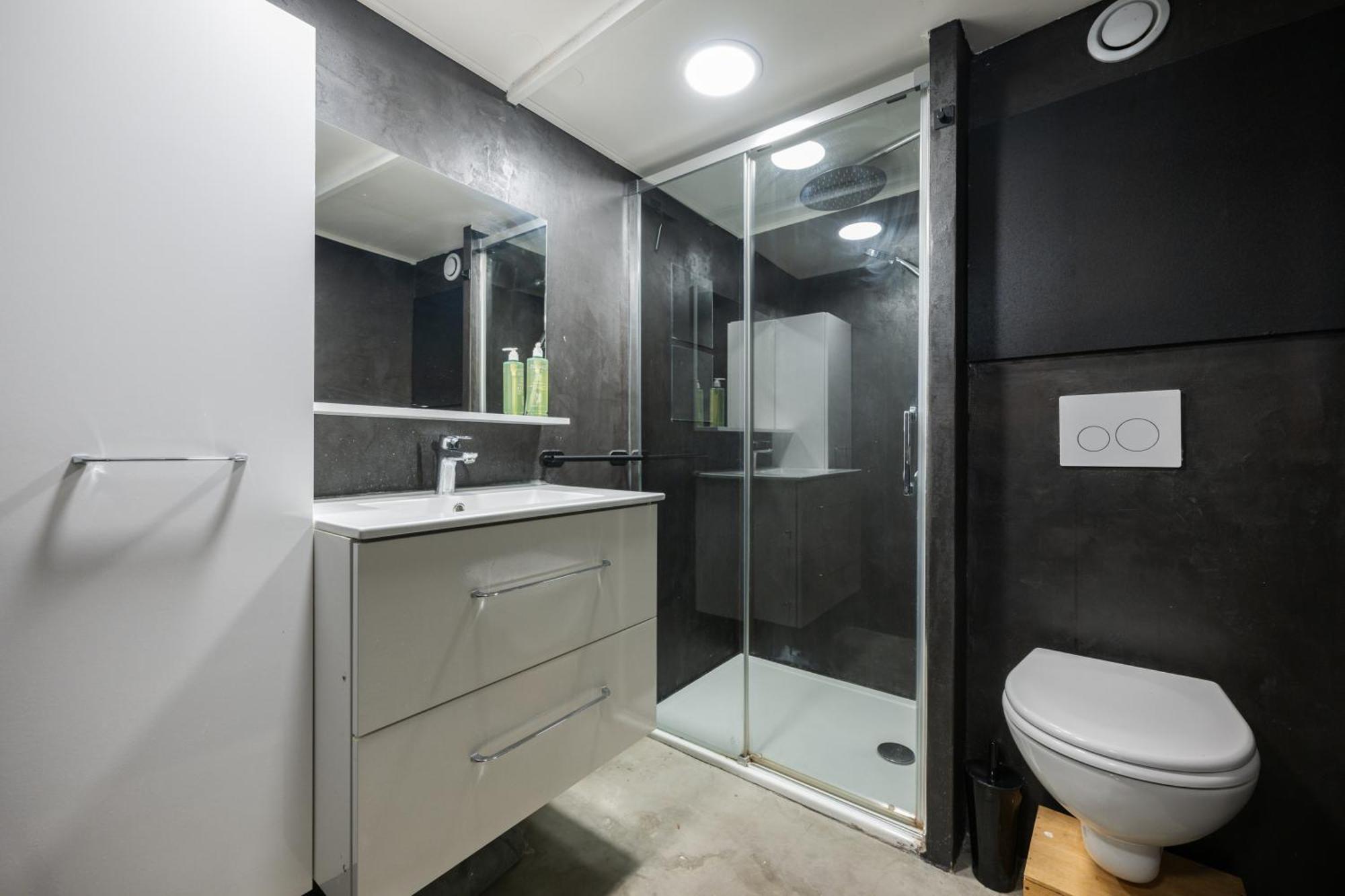 Le Loft - Un Voyage Urbain Au Coeur De La Ville นีซ ภายนอก รูปภาพ